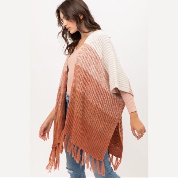 ❤️HP! Ombré Poncho Cardigan - Picture 2 of 4